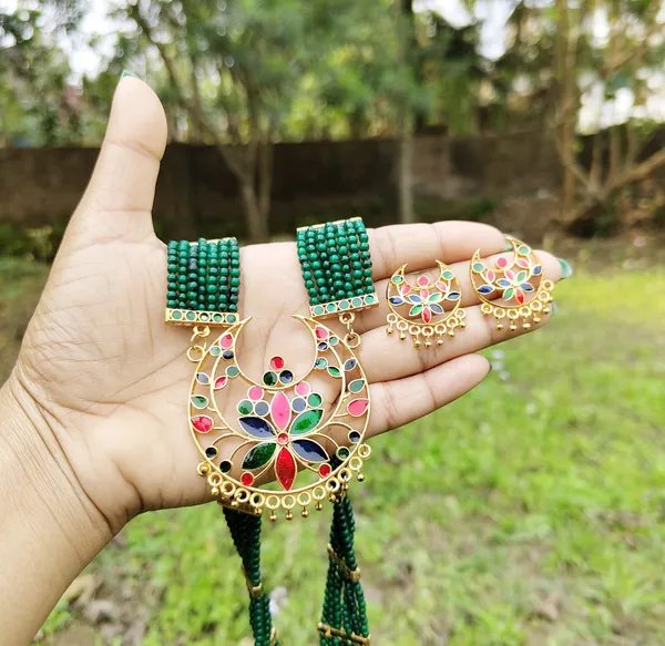 Assamese_Traditional_Gold_Plated_Multicolor_Meenakari_Junbiri_Tassel_Jewellery_Set_For_Women
