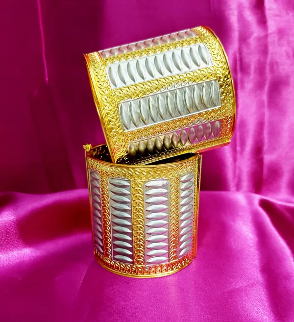 BGGOLD_Assamese__traditional_copper_BASED__gold_plated_silver_color_muthi_kharu_/_bangle_set_for_women_&_girls