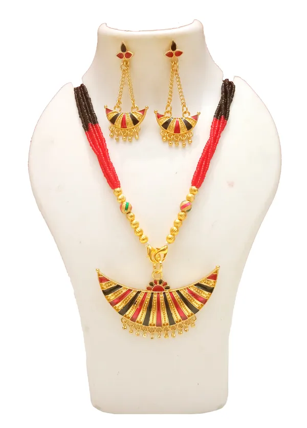 Assamese_Traditional_Gold_Plated_Red_Black_Coloru_Junbiri_Tassel_Jewellery_Set_For_Girls_&_Women