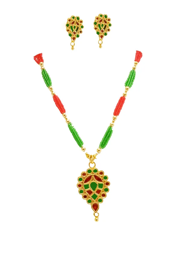 Assamese_Traditional_Red_Green_Meenakari_Dugdugi_Tassel_Jewellery_Set_For_Women