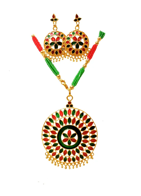 Assamese_Traditional_Gold_Plated_Red_Green_Meenakari_Japi_Tassel_Jewellery_Set_For_Women
