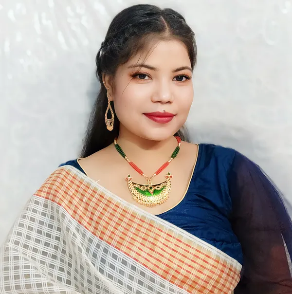 Assamese_Traditional_Gold_Plated_Red_Green_Meenakari_Junbiri_Tassel_Jewellery_Set_For_Women