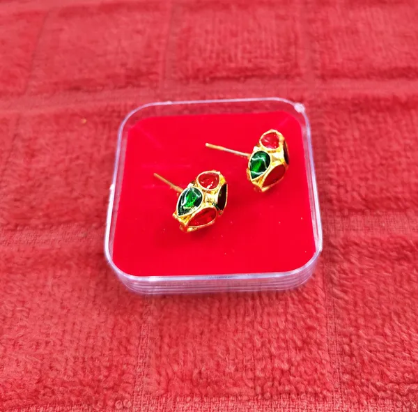 (Pack_Of_2)_Assamese_Traditional_Red_Green_Meenakari_Top_Earring_Set