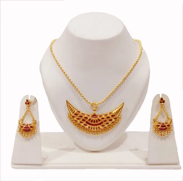 Assamese__traditional_red_meenakari_junbiri_chain_jewellery__set
