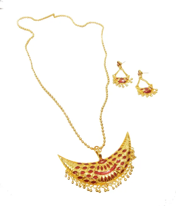 Assamese__traditional_red_meenakari_junbiri_chain_jewellery__set