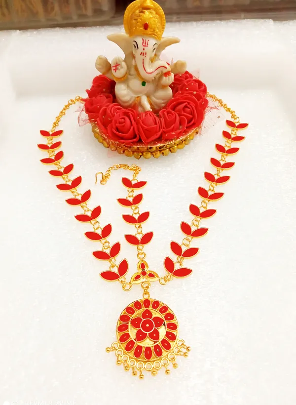 Assamese_Traditional_Gold_Plated_Red_Meenakari_Japi_Maang_Tikka_For_Women