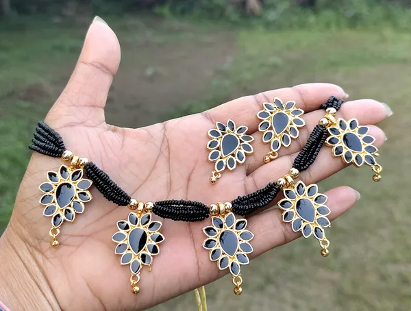 Assamese_Traditional_Gold_Plated_Black_Meenakari_Golpata_Necklace_Set_For_Women