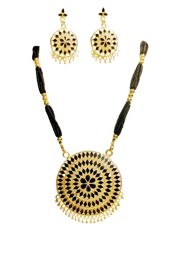 Assamese_Traditional_Double_Naka_Black_Meenakari_Japi_Jewellery_Set