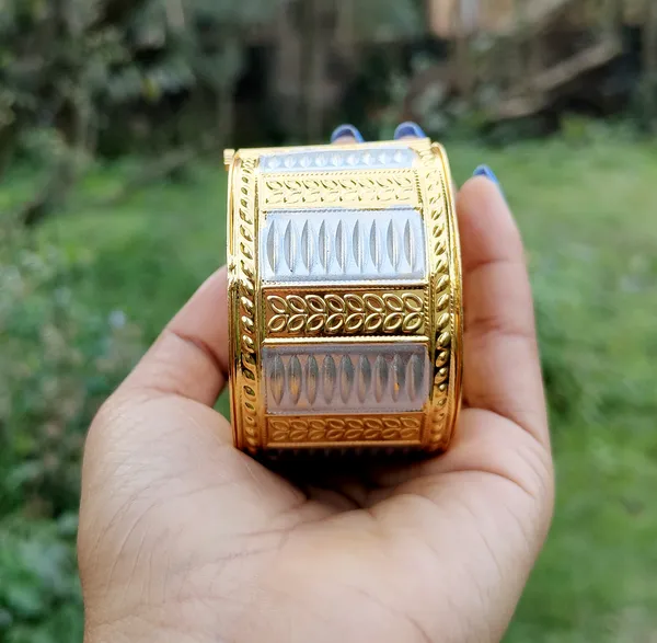 BGGOLD_COPPER_BASED_Assamese_traditional_gold_plated_silver_colour__muthi_kharu/_bangle_set_for_women_&_girls