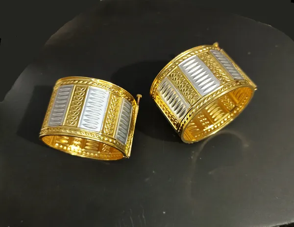 BGGOLD_COPPER_BASED_Assamese_traditional_gold_plated_silver_colour__muthi_kharu/_bangle_set_for_women_&_girls