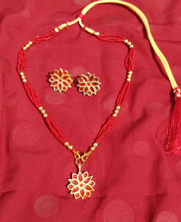 Assamese_Traditional_Red_Meenakari_Thuriya_Flower_Jewellery_Set
