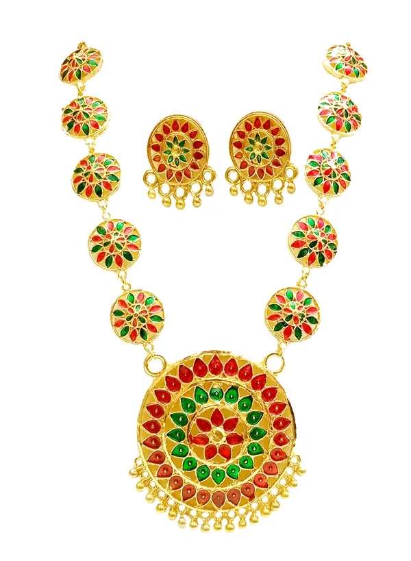Assamese_Traditional_Gold_Plated_Red_Green_Japi_Chain_Jewellery_Set_For_Women