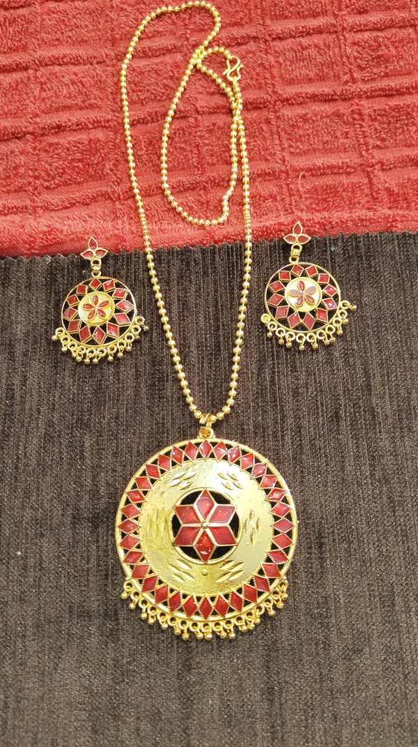 Assamese_Traditional_Red_Meenakari_Japi_Jewellery_Set