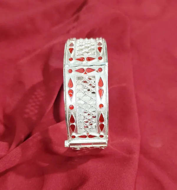 Assamese_traditional_silver_plated_red_minakari_bangle_for_women_&_girls_(pack_of_1)