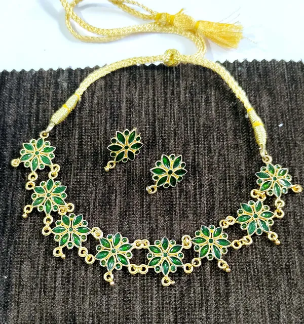 Assamese_Traditional_Gold_Plated_Black_Colour_Golpata_Necklace_Set_For_Women