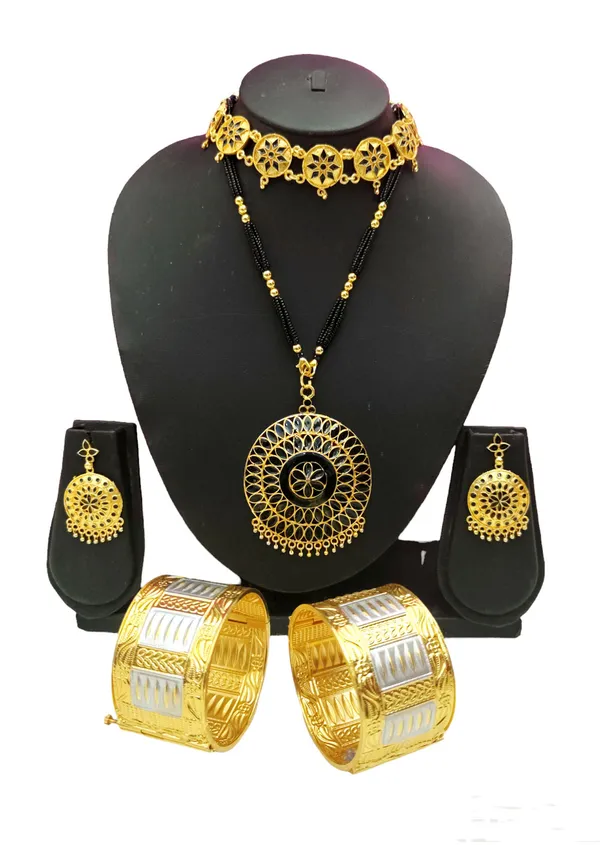 Assamese_Traditional_Copper_Based_Black_Meenakari_Bridal_Combo_Set