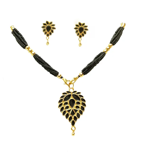 Assamese_Traditional_Black_Meenakari_Dugdugi_Jewellery_Set