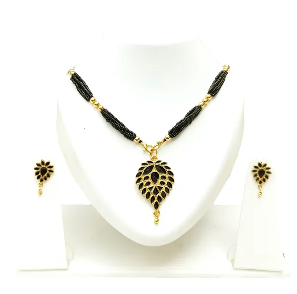Assamese_Traditional_Black_Meenakari_Dugdugi_Jewellery_Set
