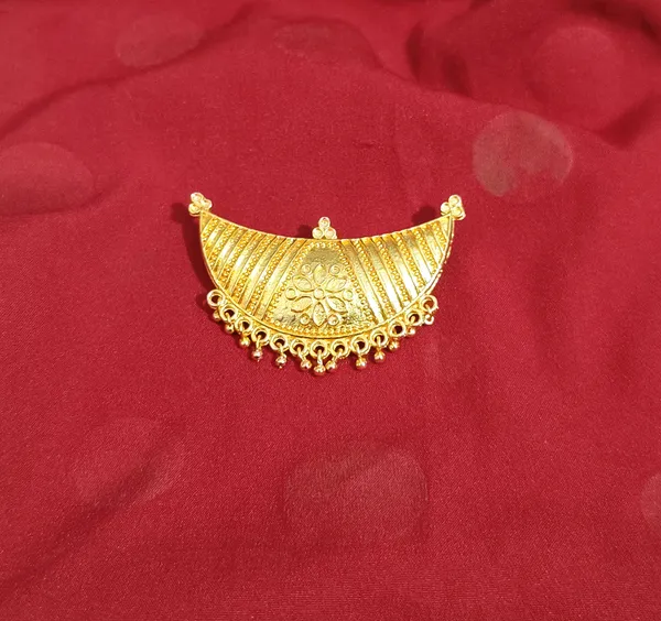 Assamese_Traditional_Junbiri_Brooch_Pin_/_Saree_Pin