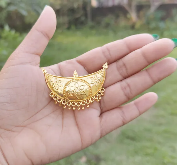 Assamese_Traditional_Junbiri_Brooch_Pin/_Saree_Pin