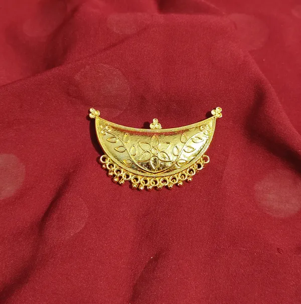 Assamese_Traditional_Junbiri_Brooch_Pin/_Saree_Pin
