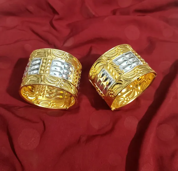 BGGOLD_COPPER_BASED_assamese_traditional_muhti_kharu/_bangle_set