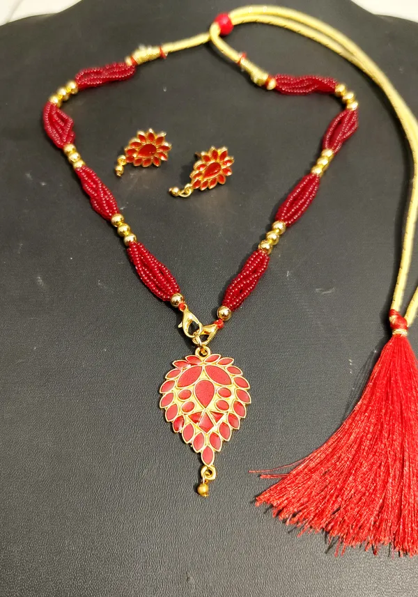Assamese_Traditional_Red_Meenakari_Dugdugi_Jewellery_Set_For_Girls_&_Women