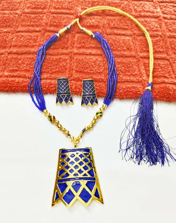 Copper_Based_Assamese_Traditional_Gold_Plated_Blue_Colour_Haathi_Daant_Pendant_Necklace_For_Women_And_Girls