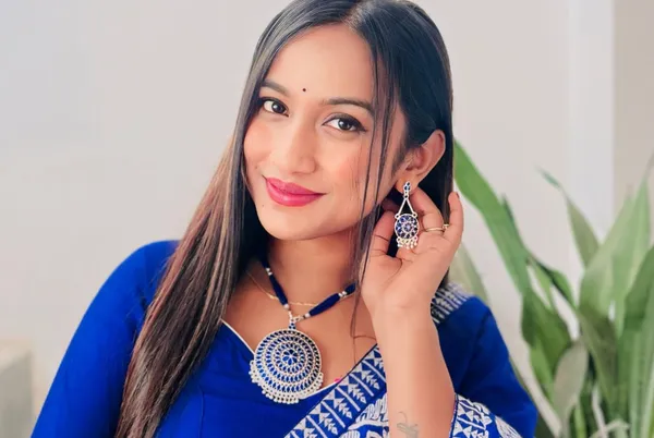 Assamese_Traditional_Blue_Silver_Meenakari_Japi_Jewellery_Set