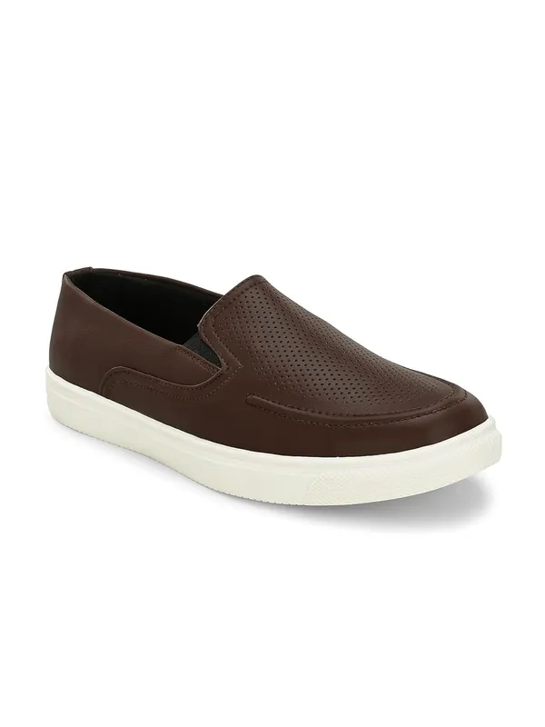 Men_Textured_Lightweight_Comfort_Insole_Slip-On_Sneakers