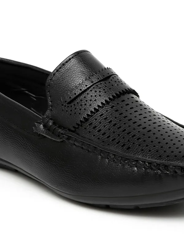 Men_Laser_Cuts_Loafers