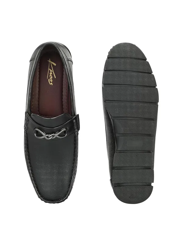 Men_Perforations_Lightweight_Horsebit_Loafers
