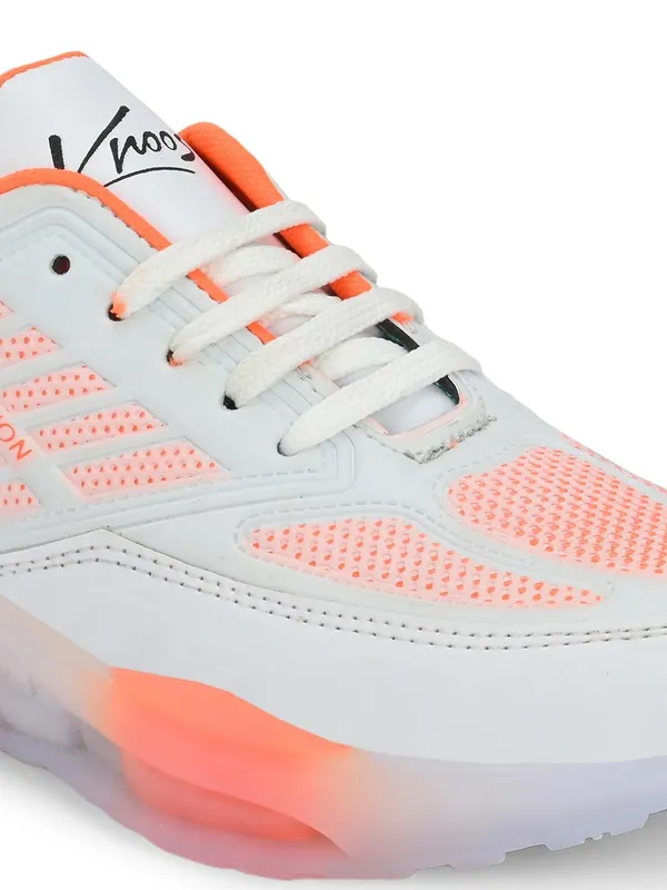 Men_Colourblocked_Round_Toe_Lightweight_Sneakers