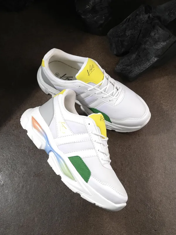 Men_Water_Repellent_Upper_Sneakers