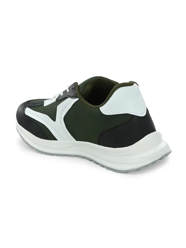 Men_Colourblocked_Water_Repellent_Upper_Sneakers