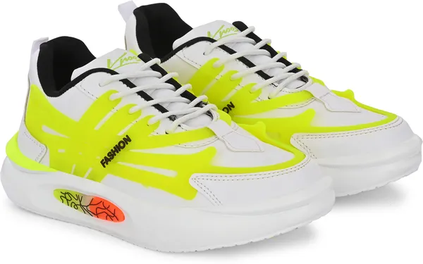 Men_Colourblocked_Lightweight_Padded_Insole_Basics_Sneakers