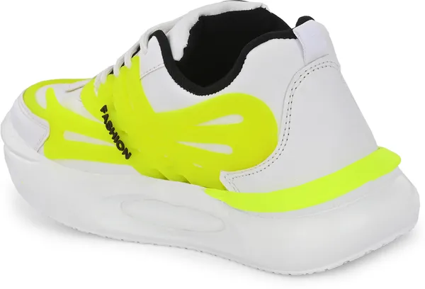 Men_Colourblocked_Lightweight_Padded_Insole_Basics_Sneakers