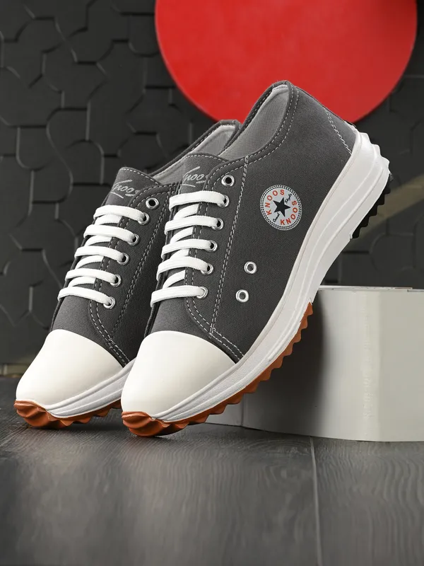 Men_Lightweight_Comfort_Insole_Contrast_Sole_Canvas_Sneakers