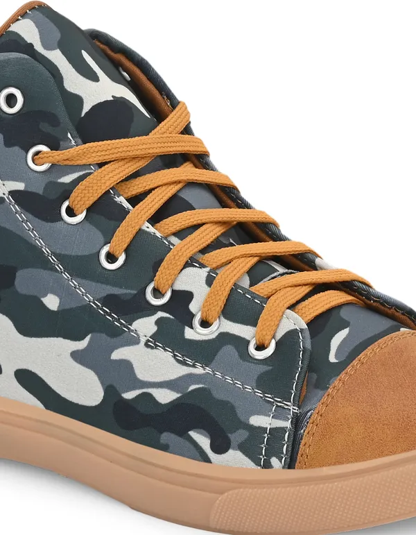 Men_Printed_High-Top_Lightweight_Sneakers