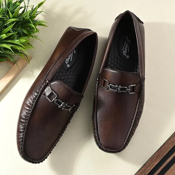 Men_Textured_Lightweight_Loafers