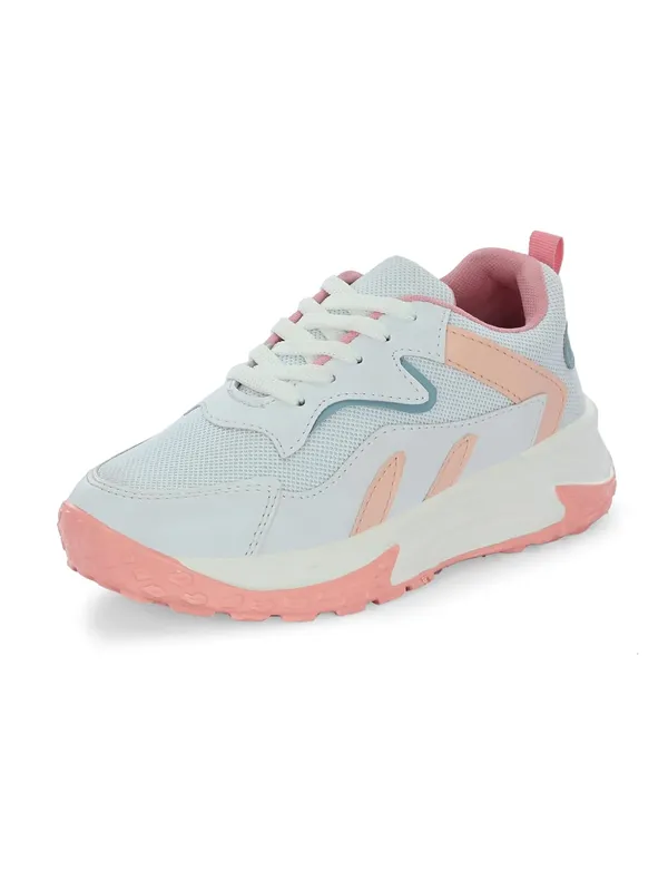 Women_Perforations_Lightweight_Sneakers
