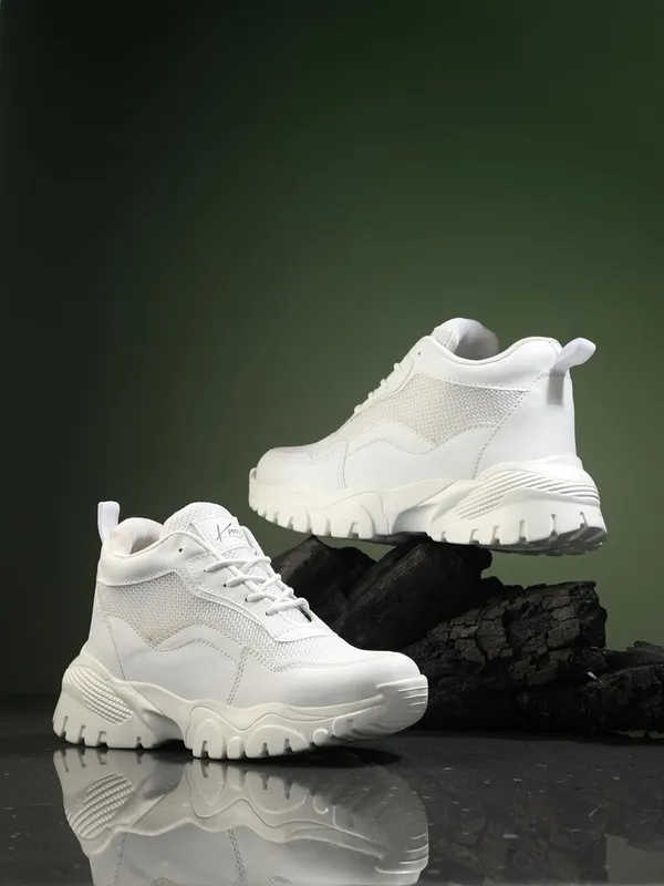 Women_Textured_Mid-Top_Water_Repellent_Upper_Mesh_Sneakers