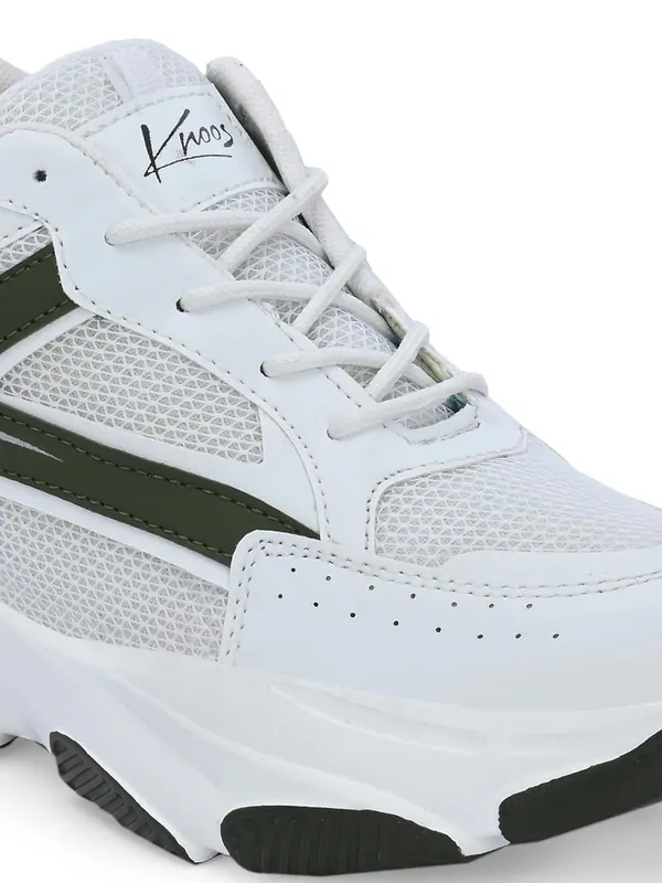 Women_Textured_Water_Repellent_Upper_Sneakers
