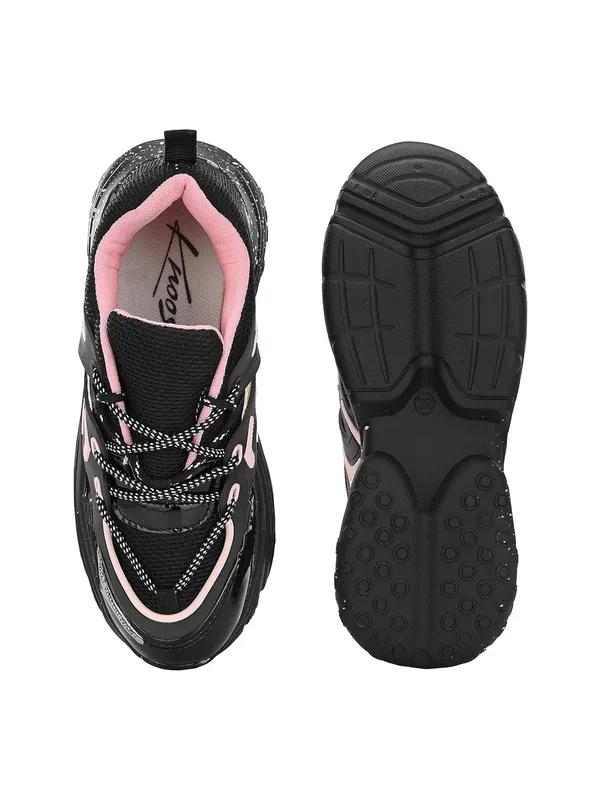Women_Colourblocked_Lightweight_Mesh_Comfort_Insole_Basics_Sneakers