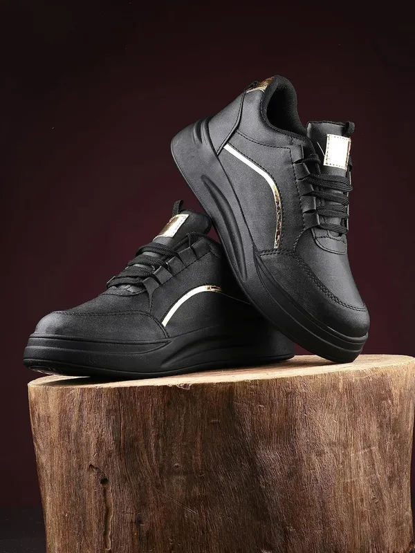 Women_Comfort_Insole_Lightweight_Sneakers