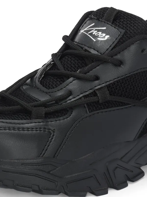 Women_Textured_Water_Repellent_Upper_Mesh_Sneakers