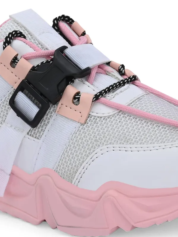 Women_Colourblocked_Round_Toe_Water_Repellent_Upper_Mesh_Sneakers