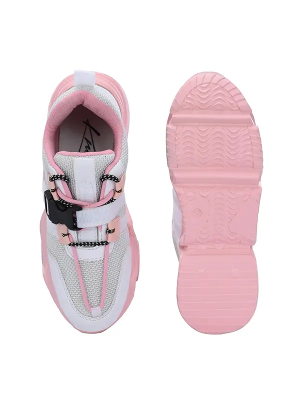 Women_Colourblocked_Round_Toe_Water_Repellent_Upper_Mesh_Sneakers