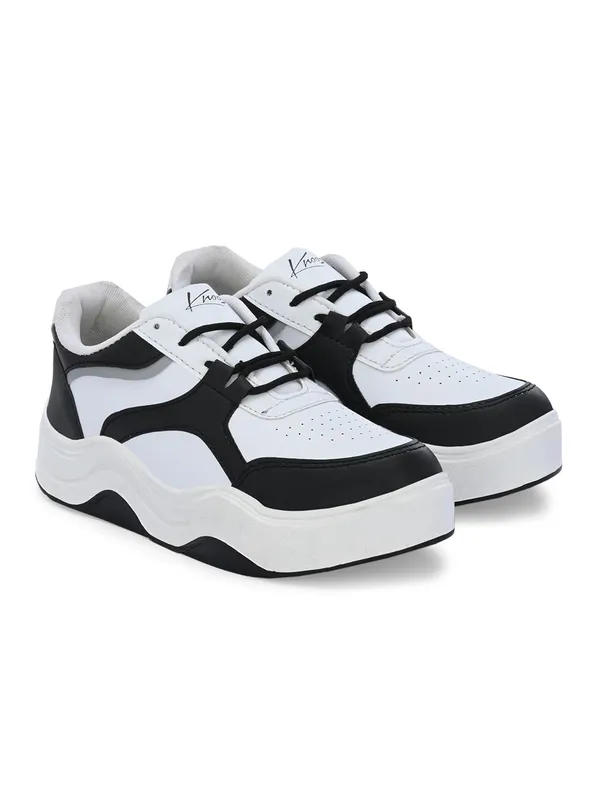 Women_Perforations_Water_Repellent_Upper_Mesh_Sneakers