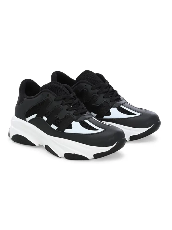 Women_Textured_Water_Repellent_Upper_Sneakers